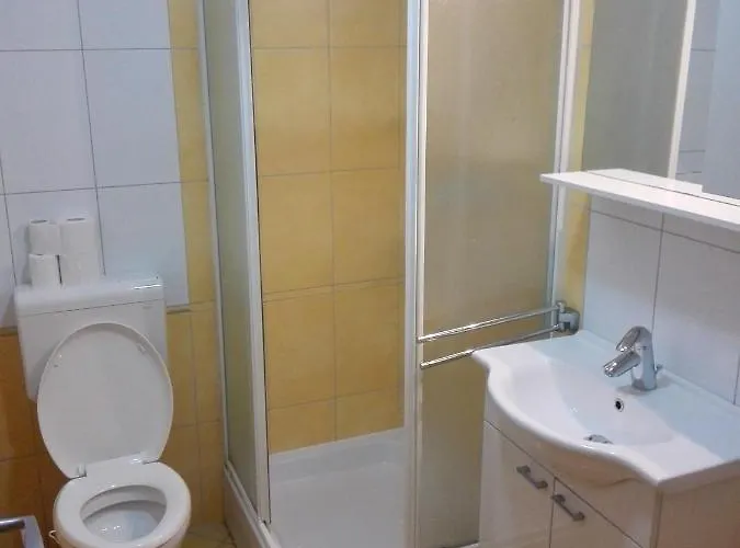 Stinjan Kascuni Apartman *
