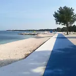 Apartamento Stinjan Kascuni