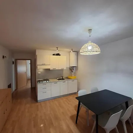 Stinjan Kascuni * Pula